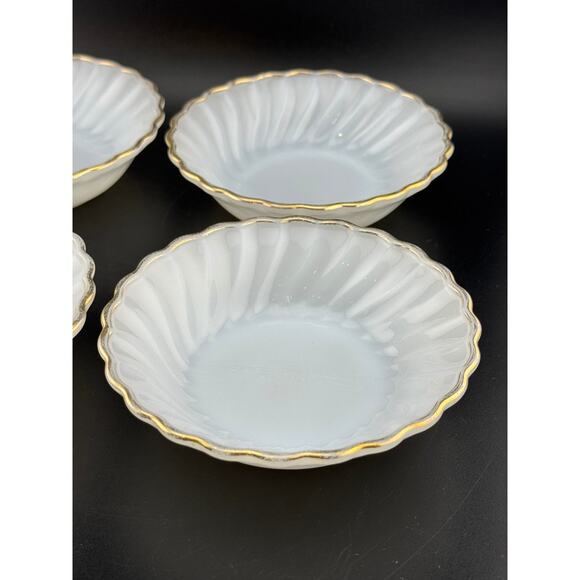 Vintage Anchor Hocking Gold Rimmed Milk Glass Berry Bowls - Set of 4 - Picture 6 of 8